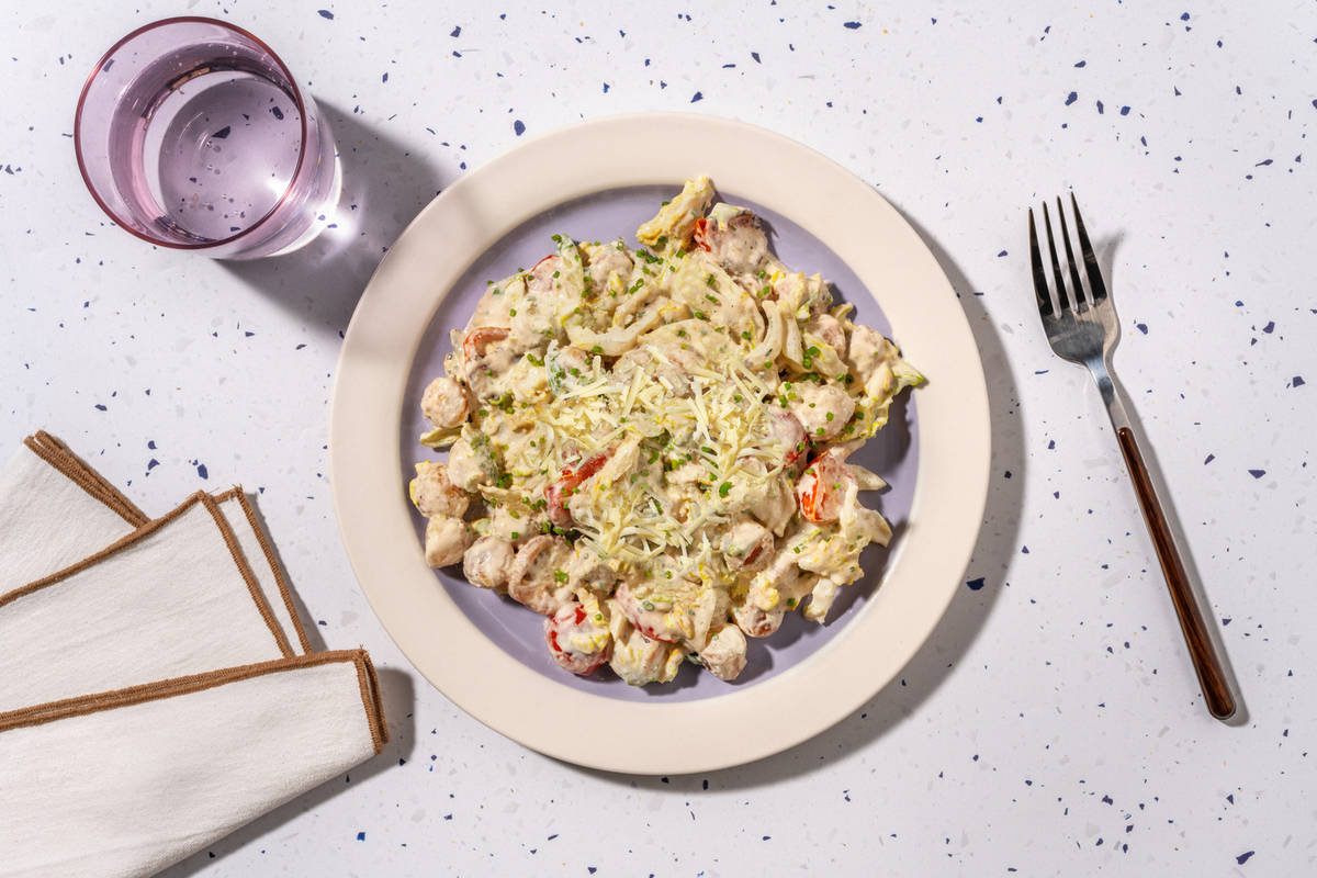 Ensalada césar con gnocchis dorados