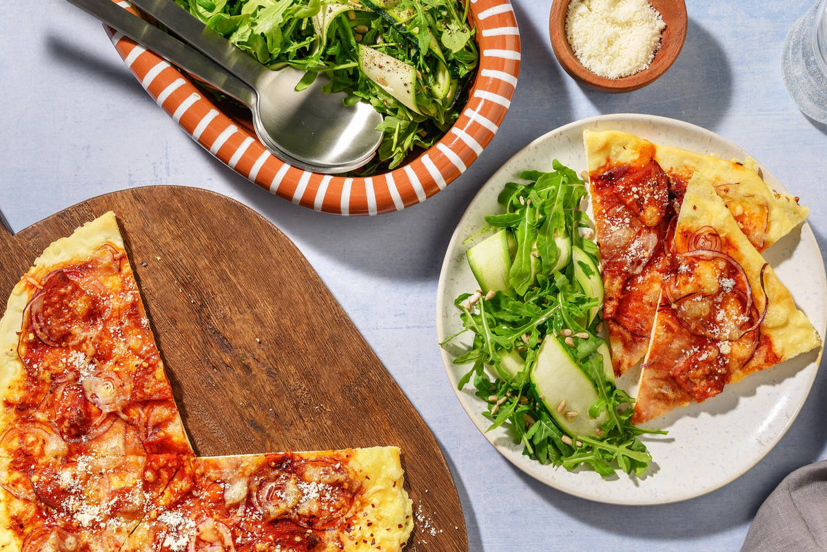 Kryddig chorizo- och rödlökspizza