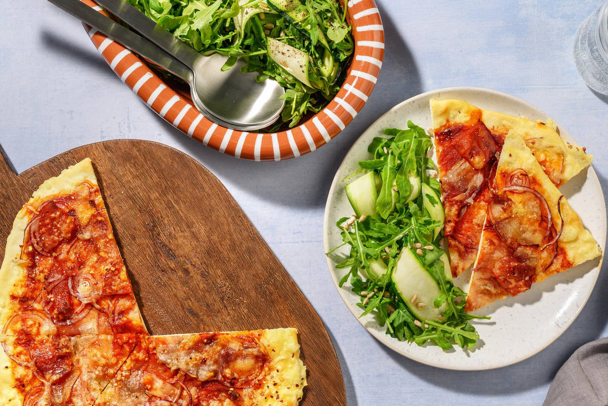 Krydret chorizo- og rødløgspizza