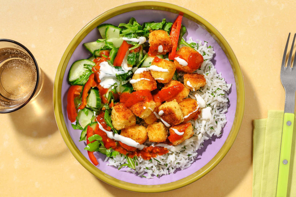 Spansk inspireret paneret grillost-bowl