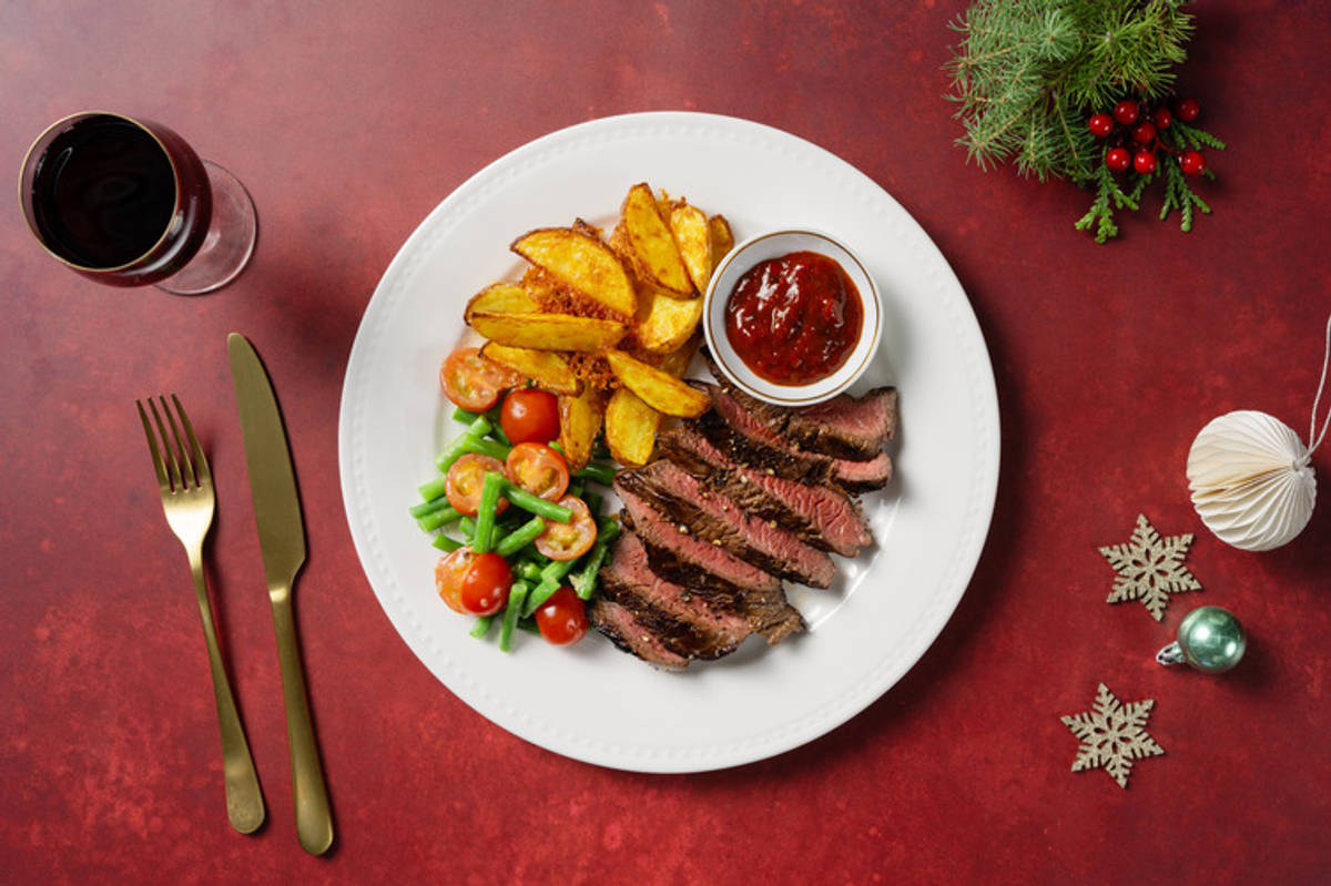 Feines Bio-Rinderhüftsteak mit Pflaumendip