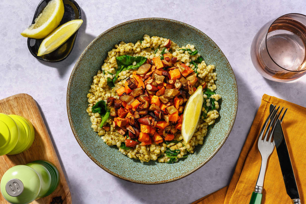 Couscous grosso al pesto e carne macinata