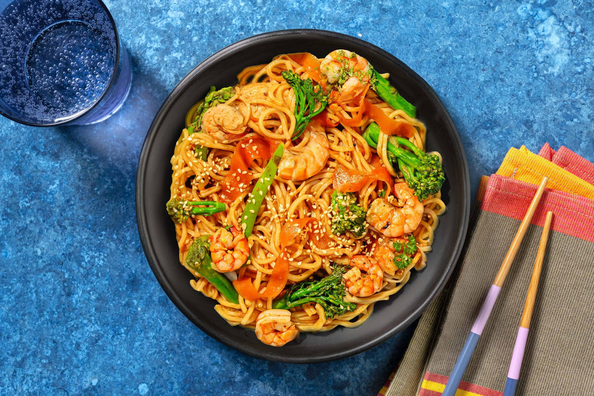 Speedy Indonesian Style King Prawn Noodles