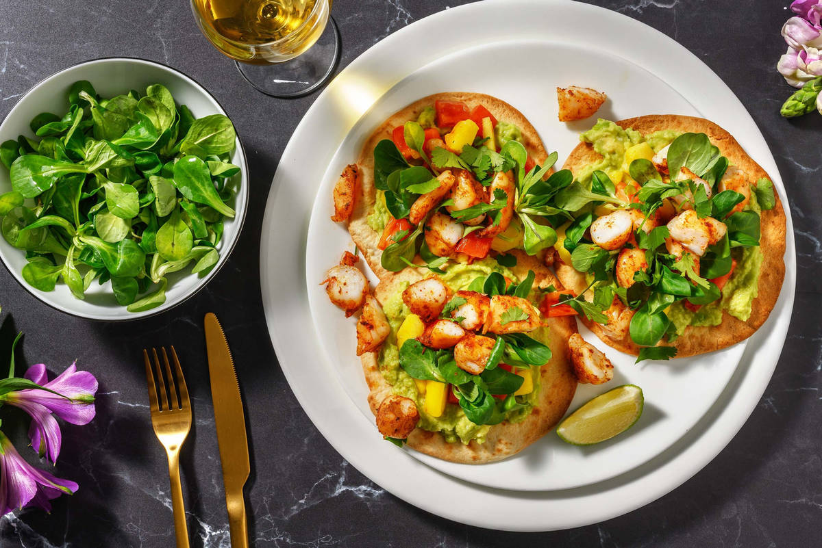 Tortilla tropicali ai gamberi e pesca