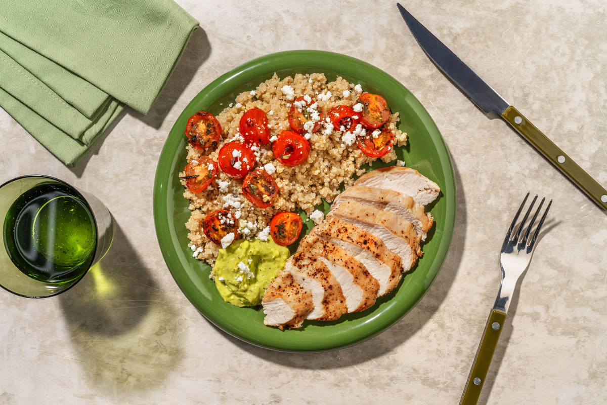 Pollo fugaz a la miel con crema de aguacate