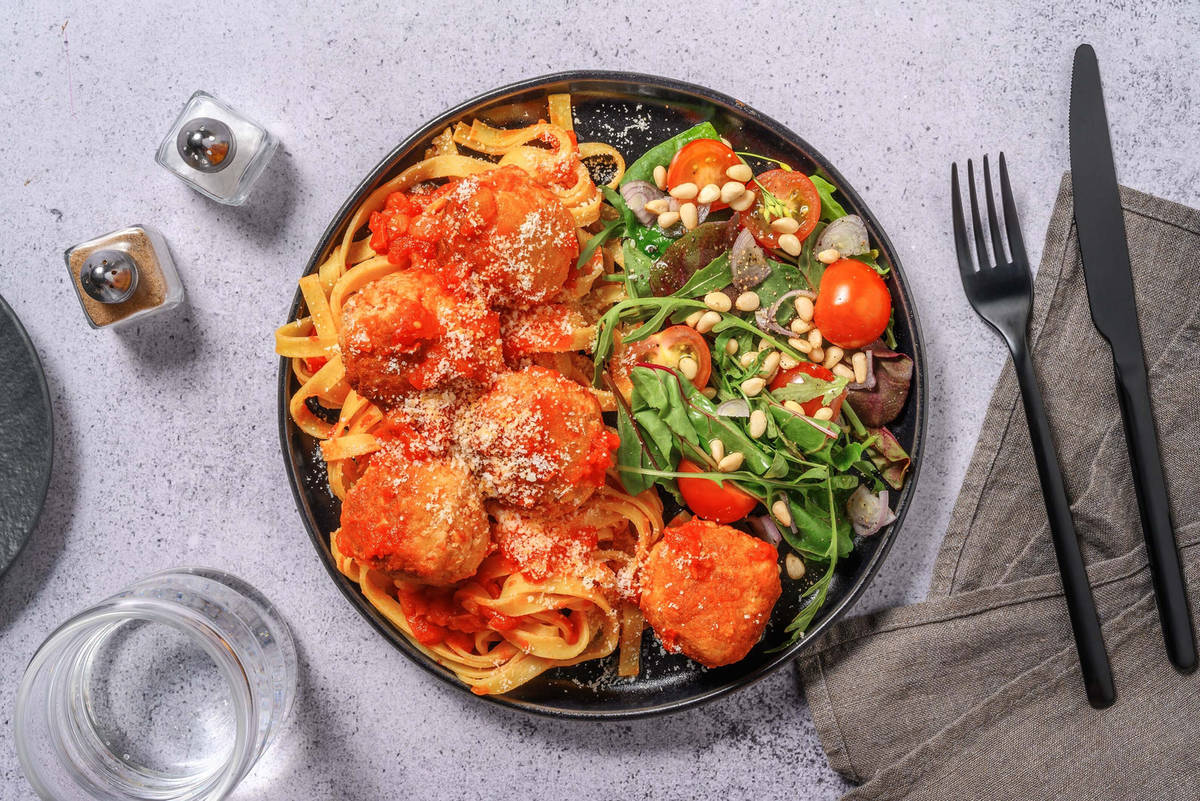 Kødboller i tomatsauce