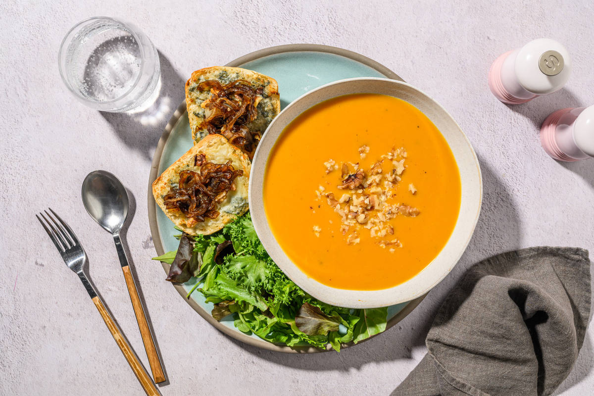 Velouté de butternut, cumin & noix