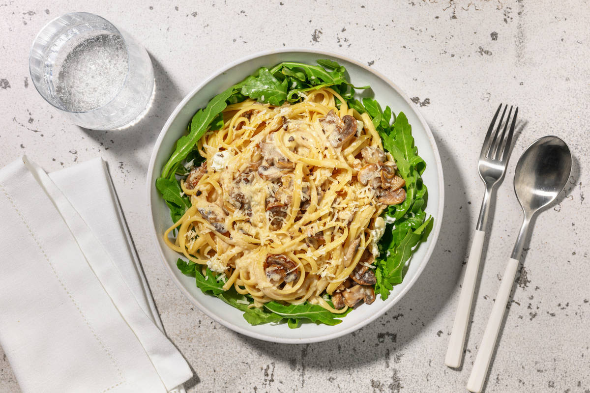 Linguine crèmeuses au fromage frais à la truffe