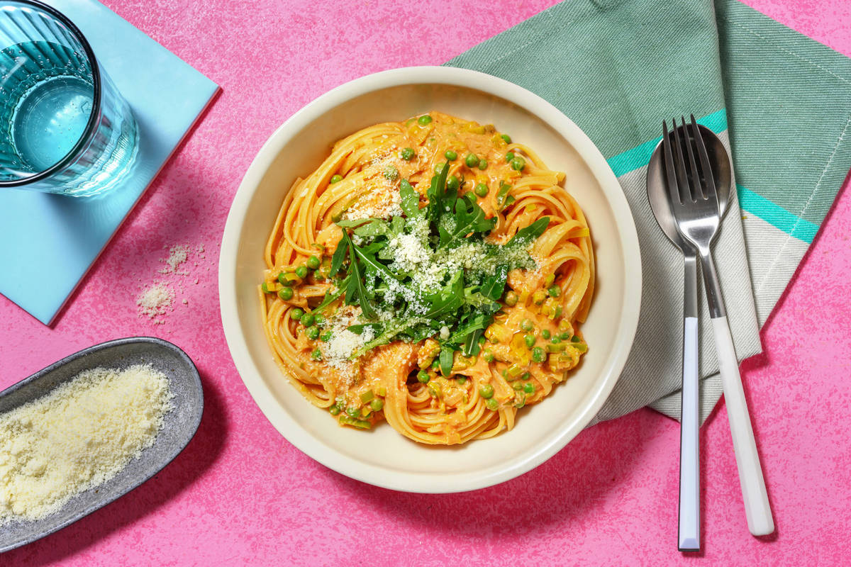 Simple Lemon, Leek and Pea Linguine
