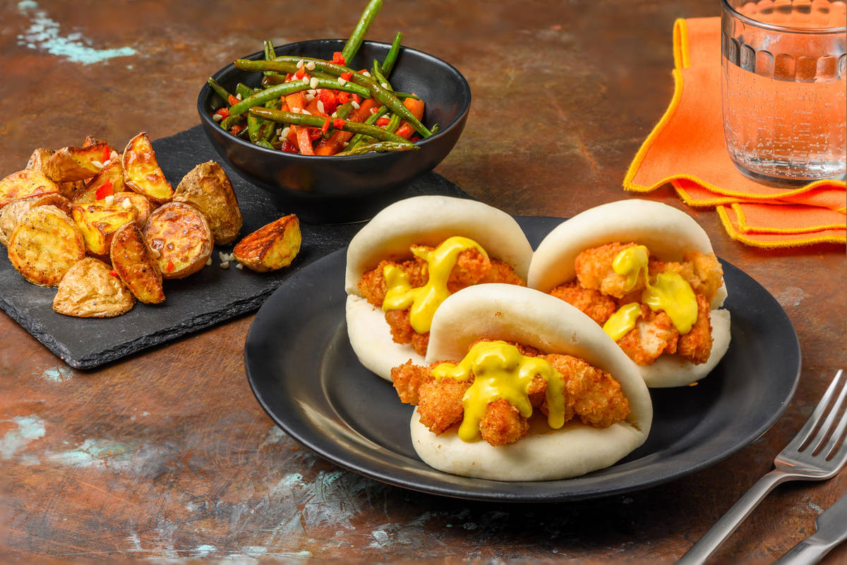 Crispy Chicken Bao