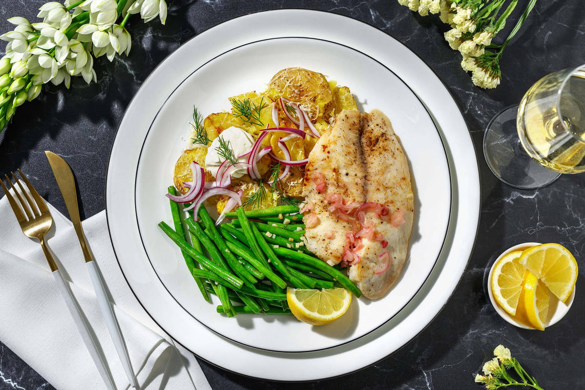 Stekt havsabborre och citronsås