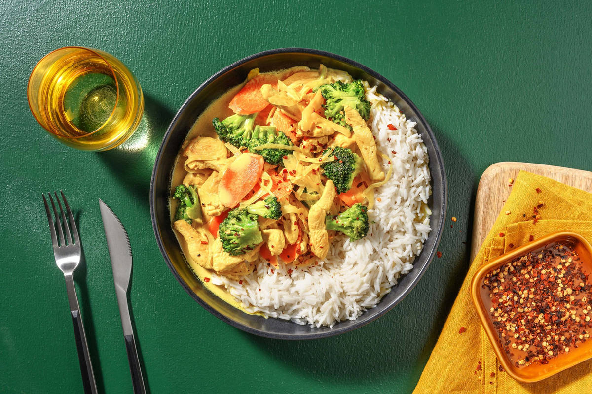 Hähnchenstreifen in Curry-Sahne-Soße