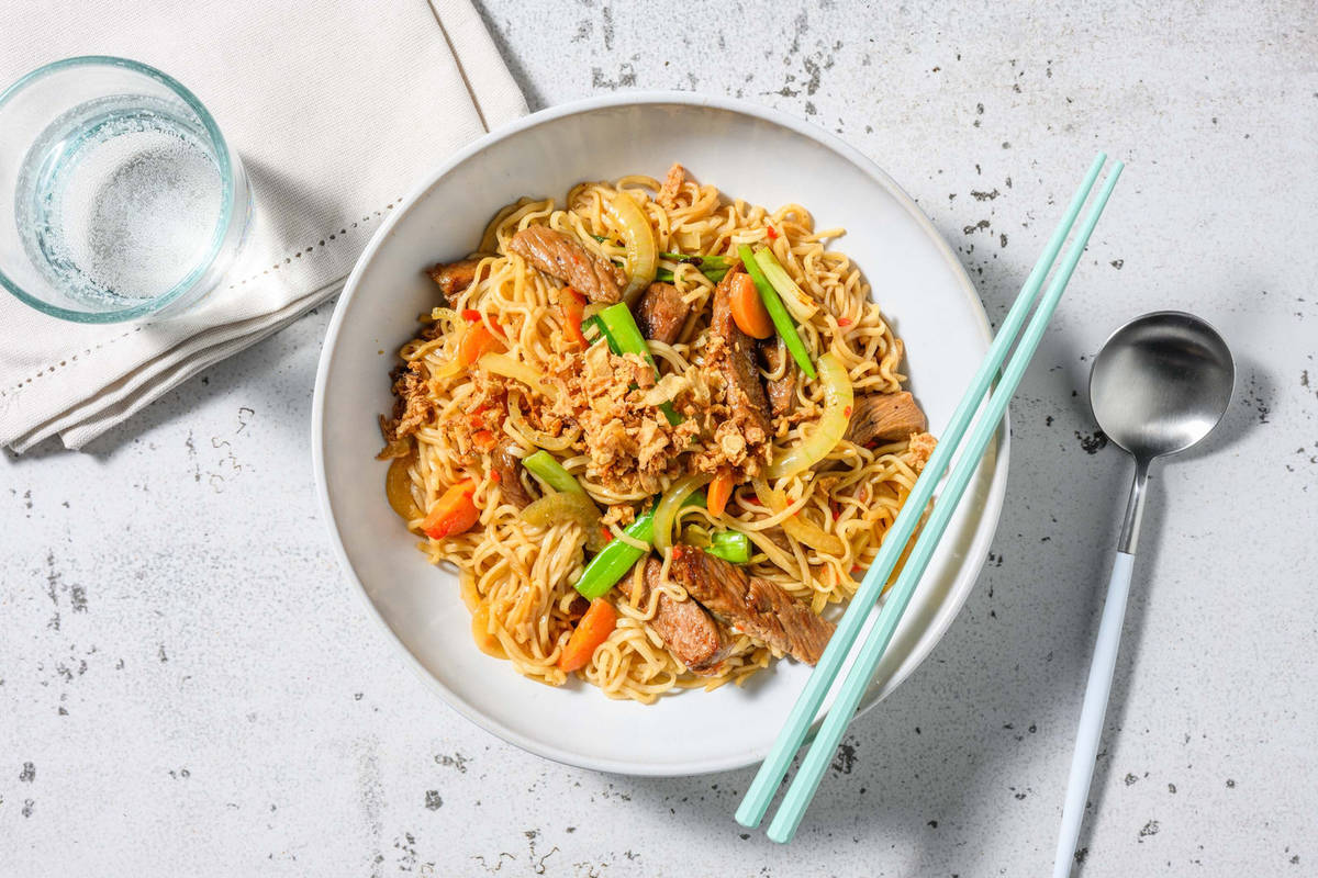 Stir-fry met biefstukreepjes en volkoren noedels