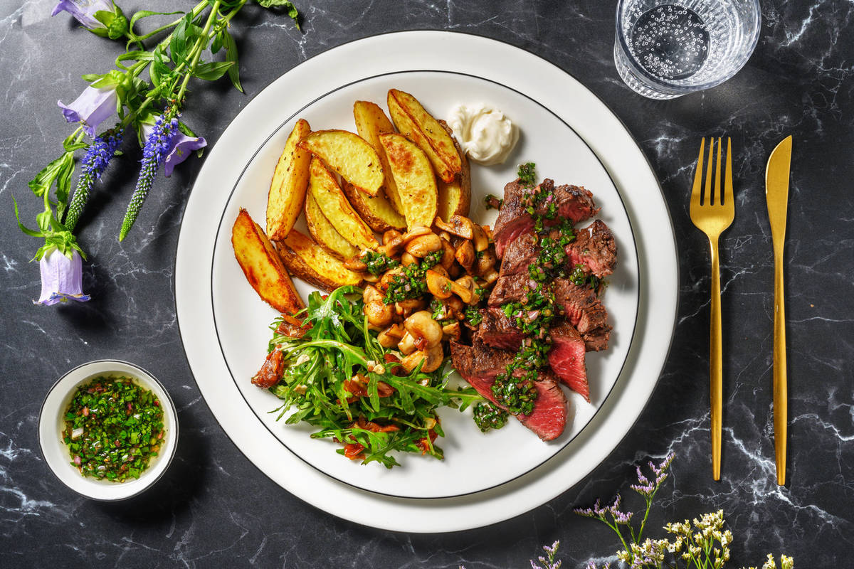 Belle bavette grillée sauce chimichurri