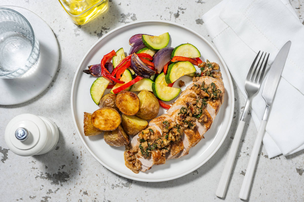 Escalope de jambon en sauce aux noix et persil