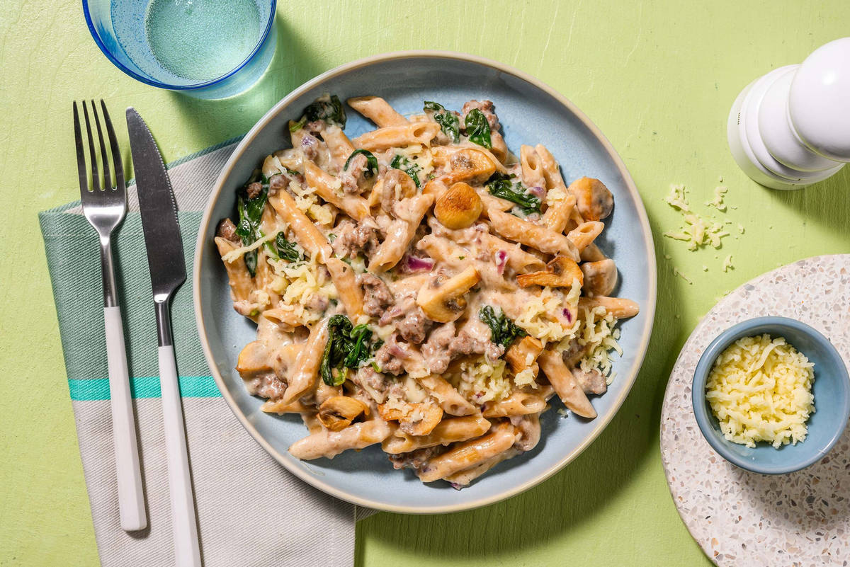 Romige ragù bianco met rundergehakt en volkoren penne