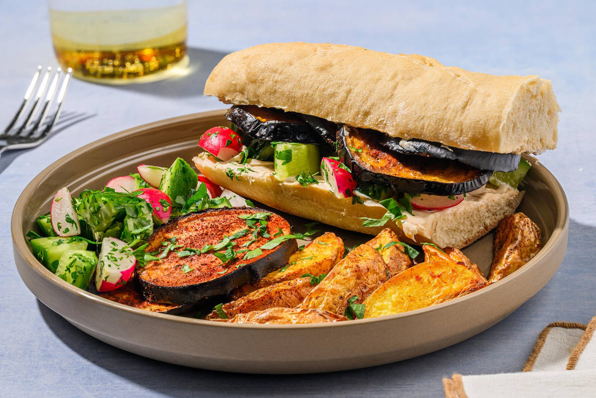 Vegan Sabich: Harissa-Auberginen-Sandwich
