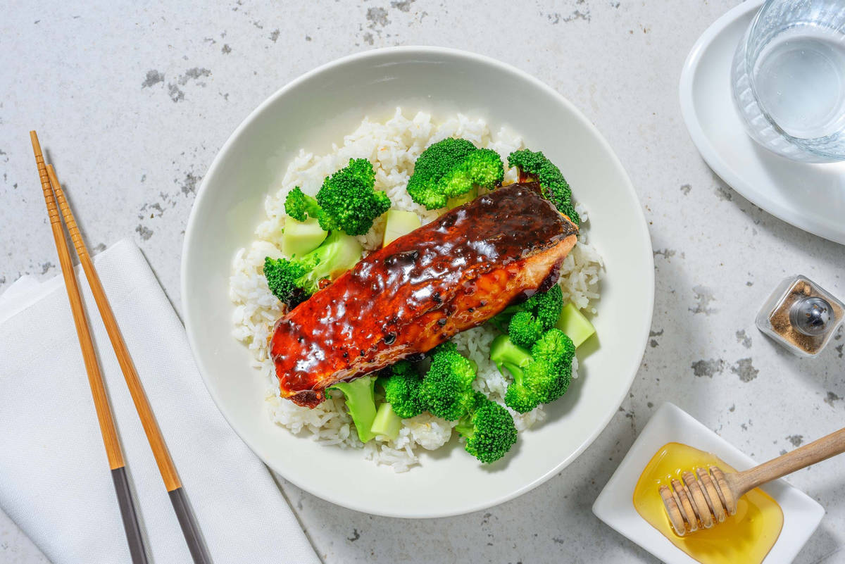 Bowl met miso geglazeerde zalm