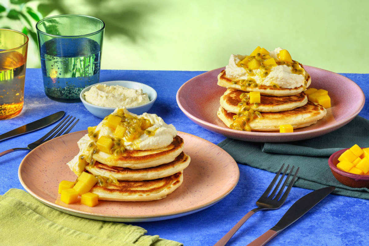 Pancakes met topping van frisse mangoyoghurt