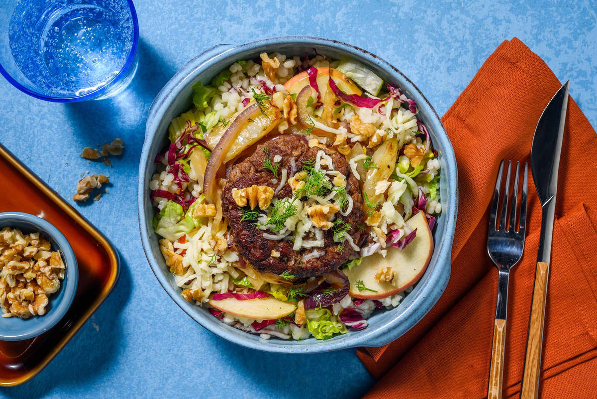 Burger de veau en sirop balsamique maison et couscous perlé en salade