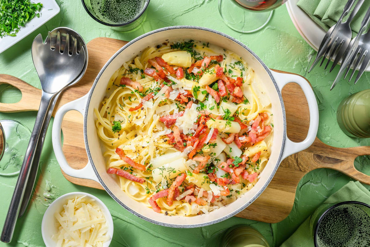Tagliatelle en sauce crémeuse aux asperges blanches