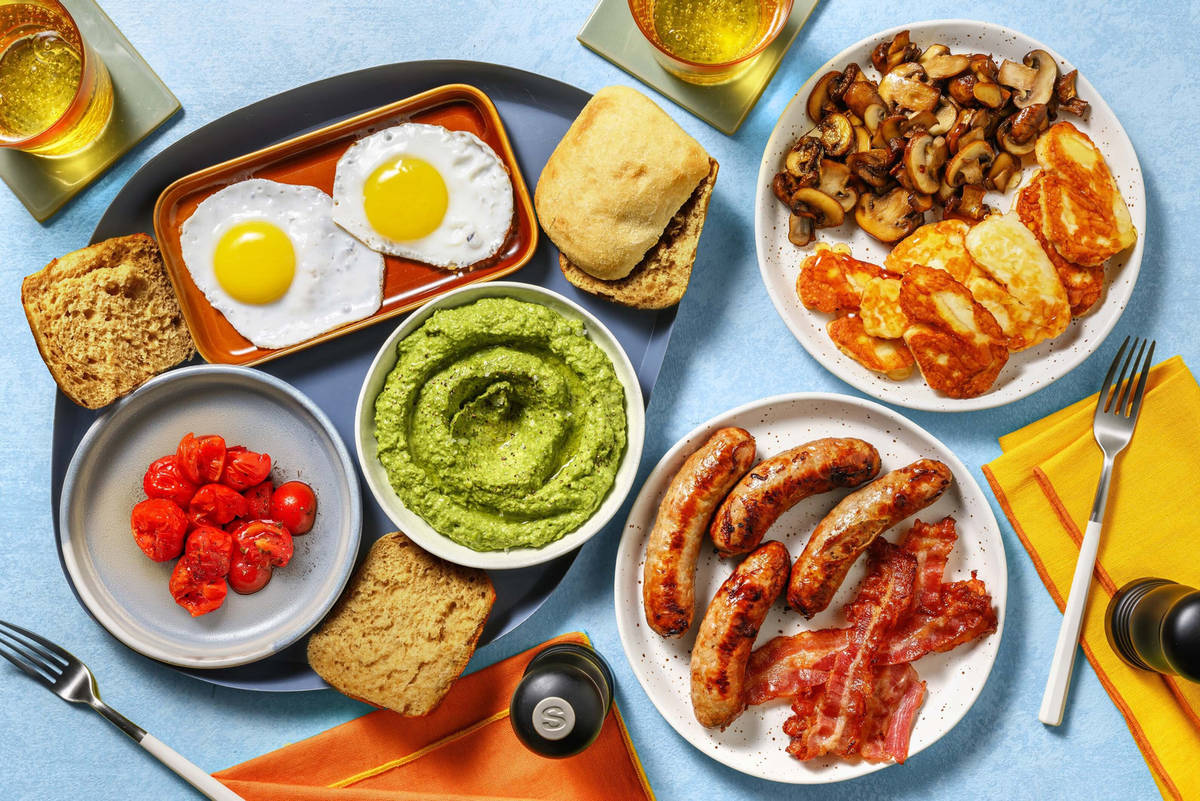 Big Breakfast Buffet | Halloumi, Sausages & Bacon