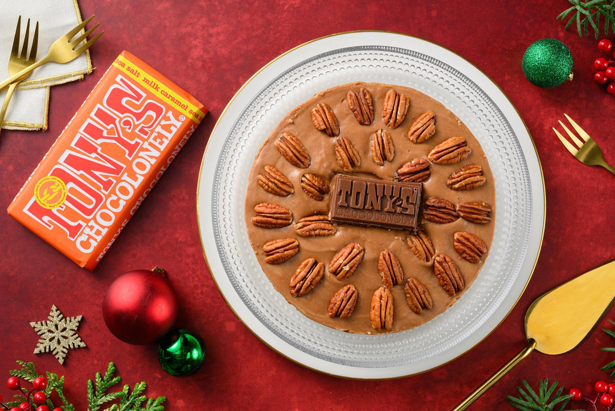 Pecan Pie Chocolate Cheesecake | Makes 6-8 Slices