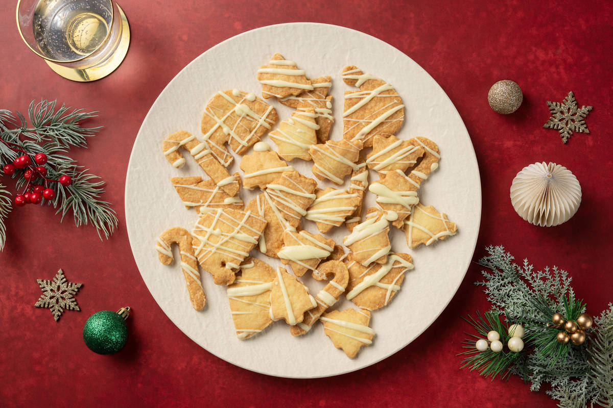 Santa's Cinnamon Shortbread
