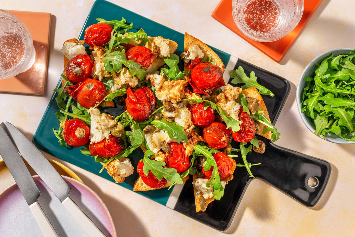 Bruschetta met geroosterde tomaat en mozzarella