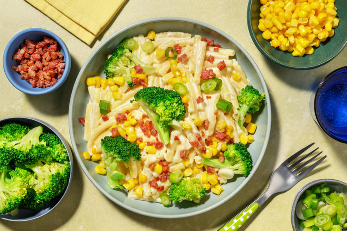 Makaroni i kremet ostesaus