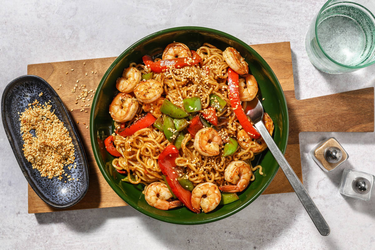 Easy Hoisin Prawn Noodles