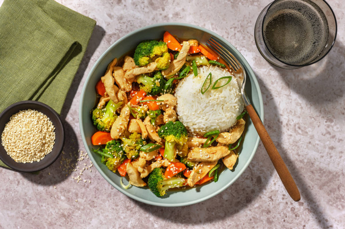 Poulet in würziger Ingwer-Sesam-Sauce 