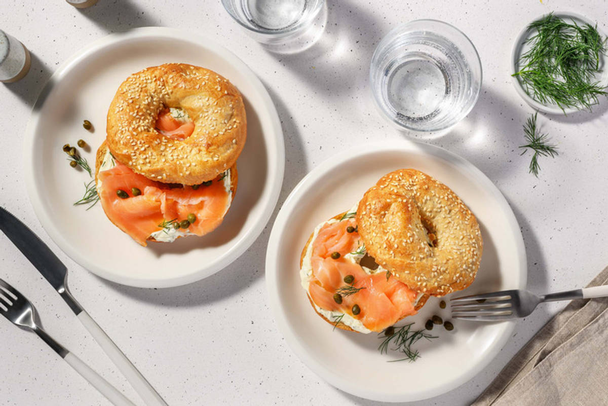 Klassisk lax- och färskostbagel