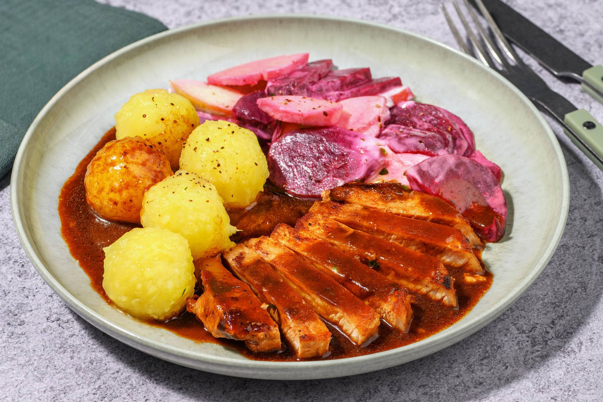 Schweinelachssteak mit Rote Beete-Salat