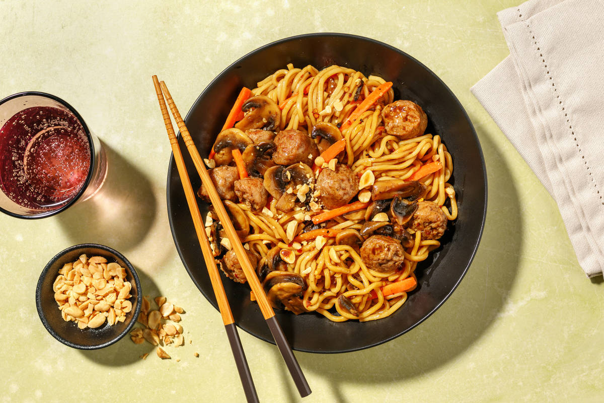 Udon noodles saporiti alle mazzancolle e funghi