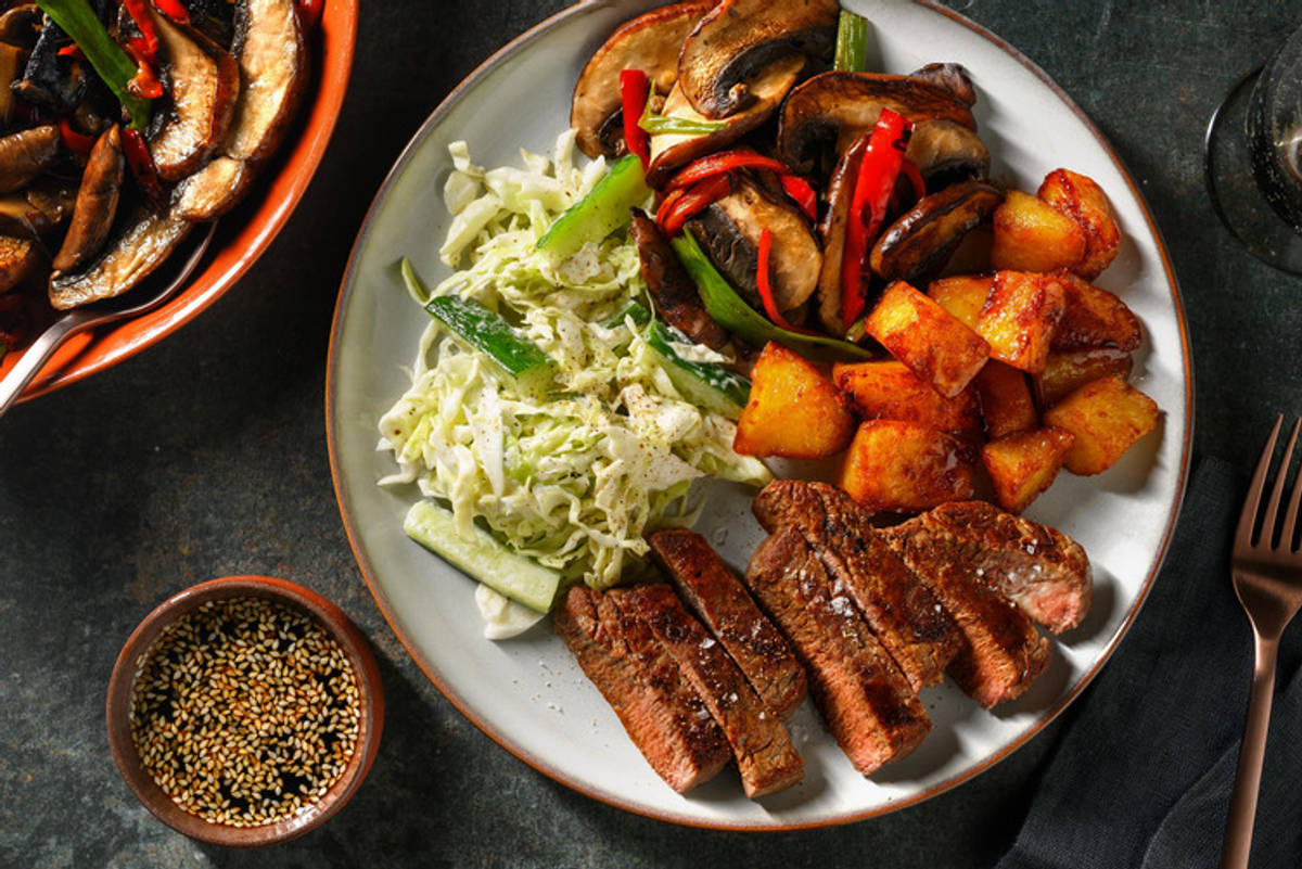 Yakiniku-stek och sojastekt potatis
