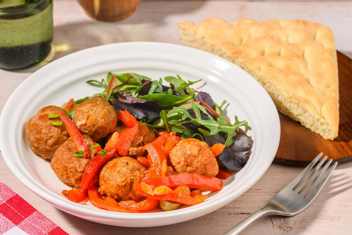 Polpette di pollo al sugo e peperoni 'Sora Lella'