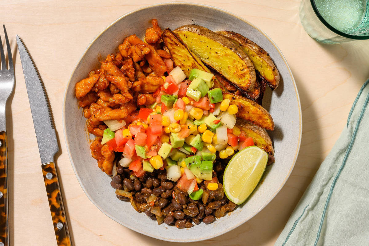 Veganes BBQ Pulled auf pikanten Bohnen