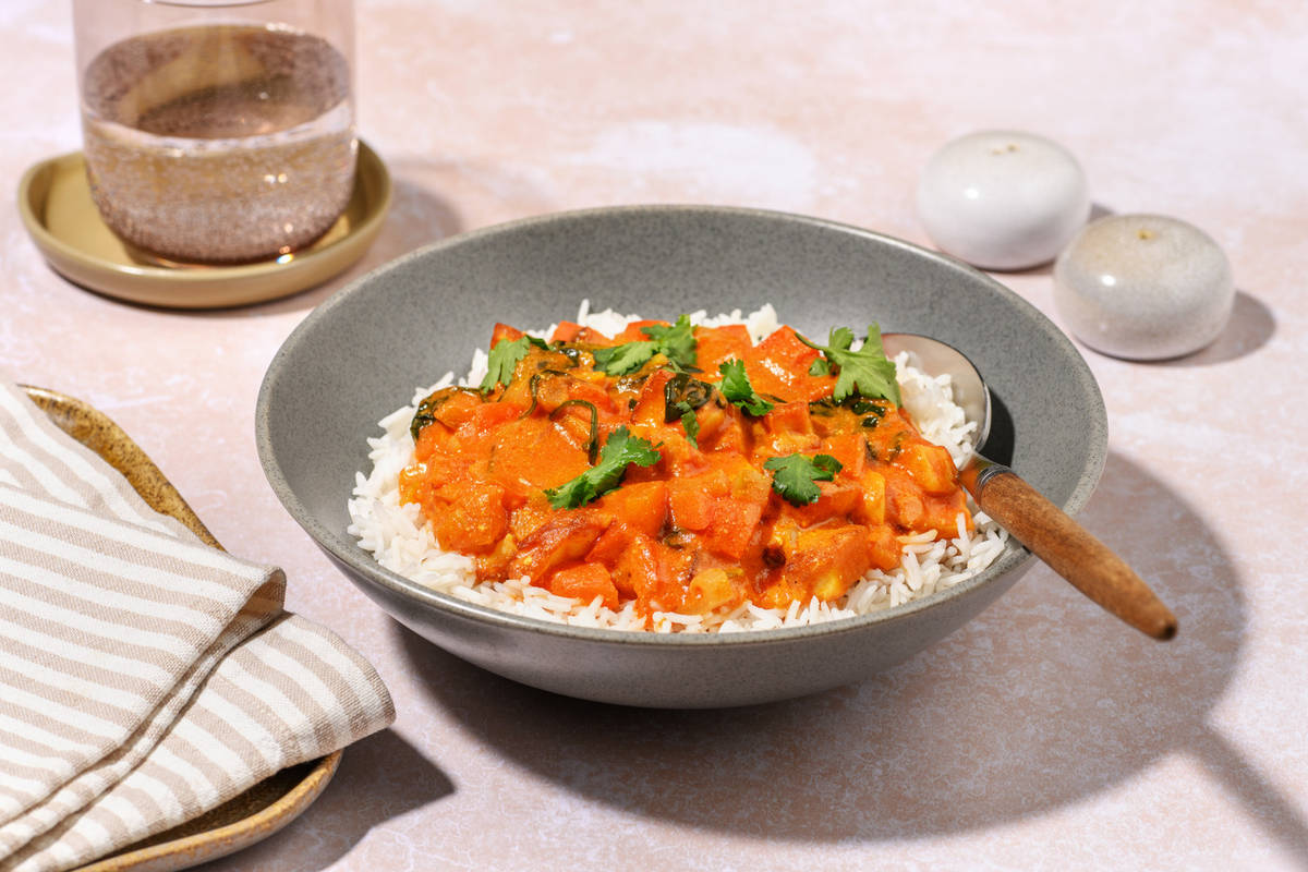 Pan-Seared Paneer, Chicken & Veggie Tikka Curry