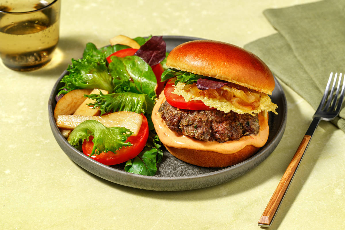 Italian Beef & Cheddar Crisps Burger