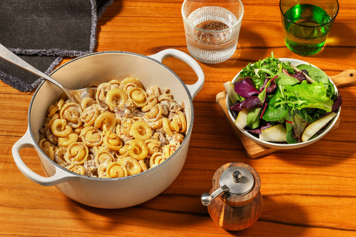One-Pot Garlicky Mushroom & Plant-Based Mince Orecchiette