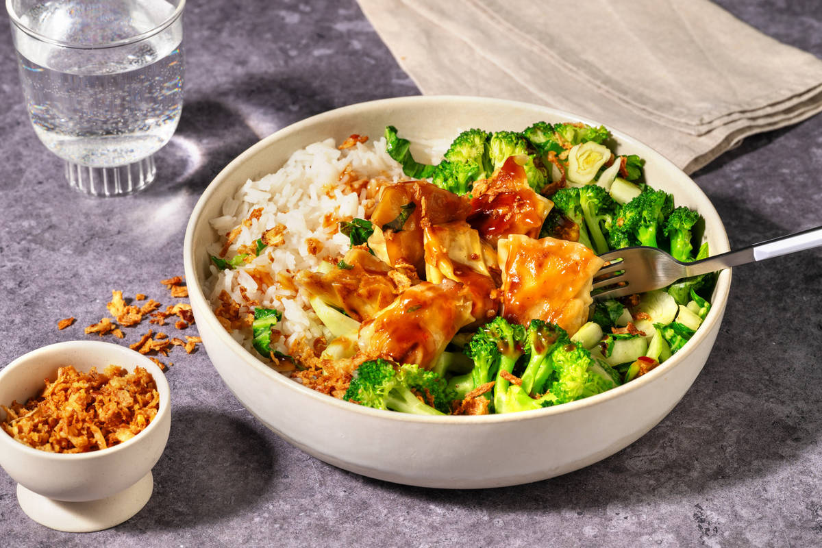 Sticky Prawns, Wontons & Garlic Rice