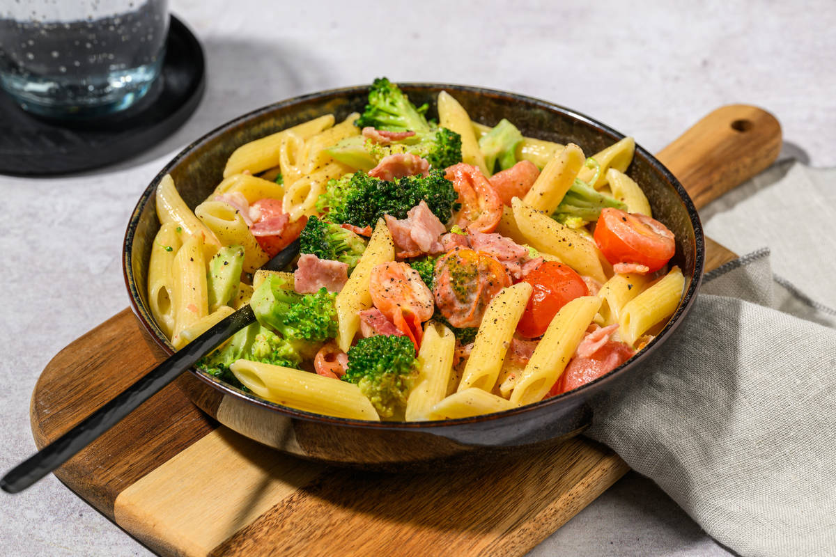 Cream Cheese Bacon, Chicken & Broccoli Pasta
