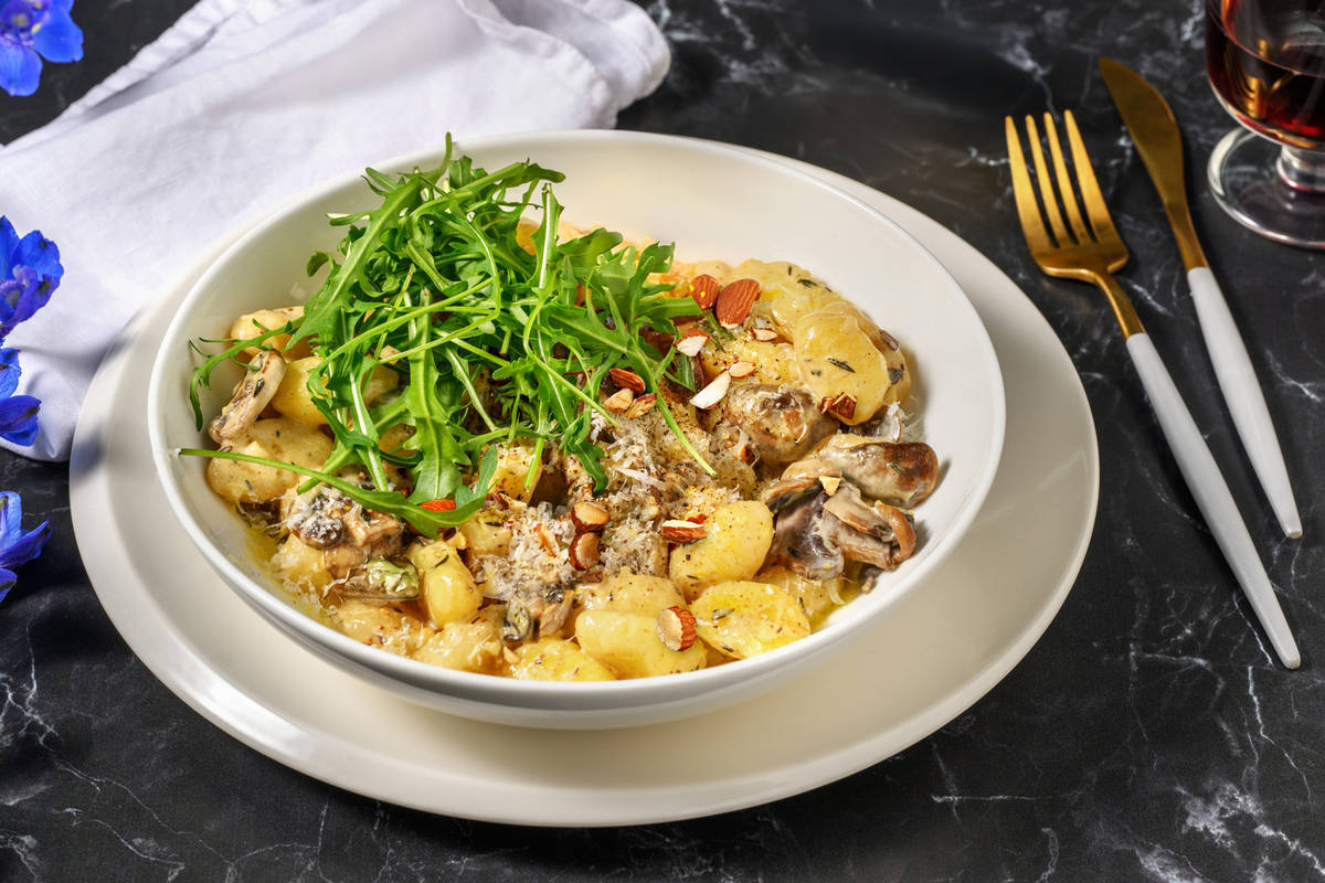 Pan-Fried Gnocchi & Creamy Mushrooms