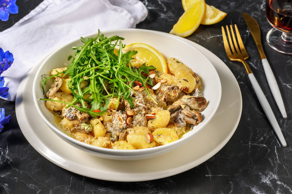 Pan-Fried Gnocchi & Creamy Mushrooms