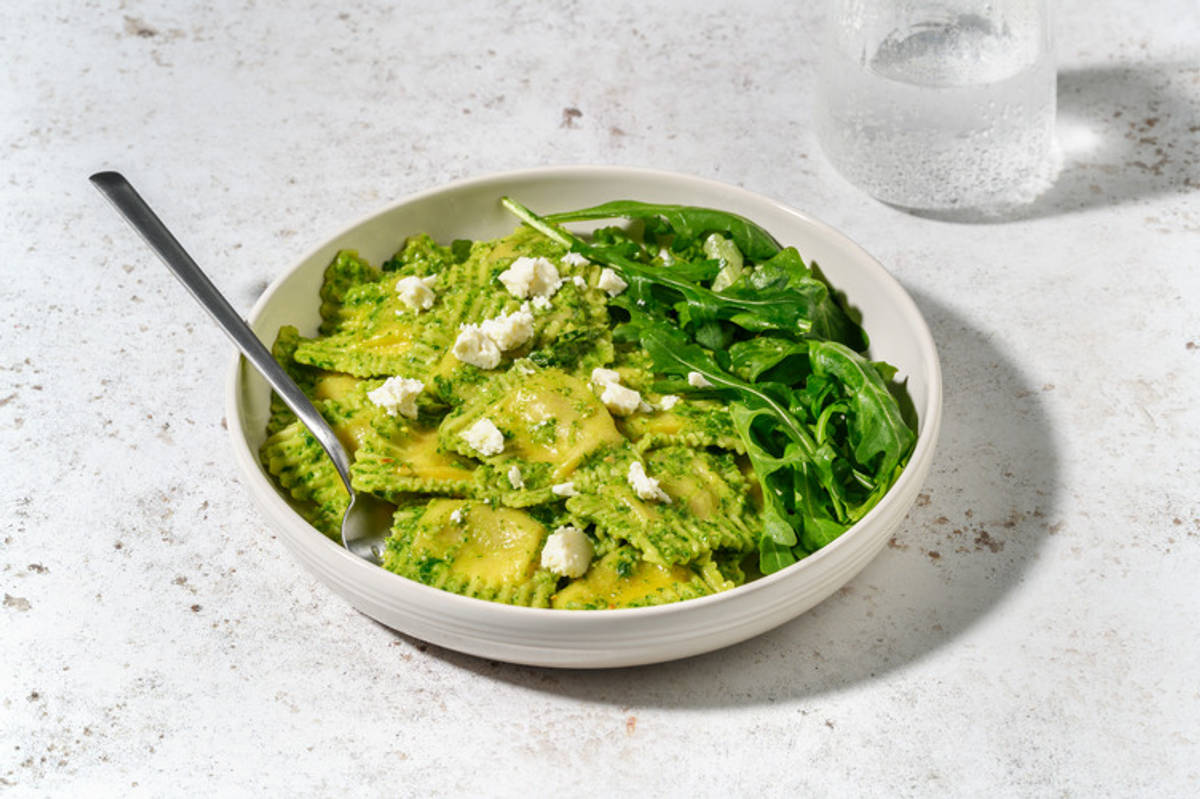 Raviolis de setas con pesto casero de rúcula