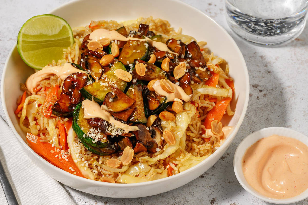Pikante stir-fry met champignons en zoete chilimayo