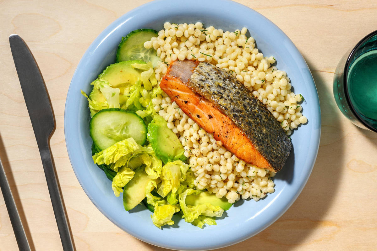 Scandinavian lemon pepper salmon