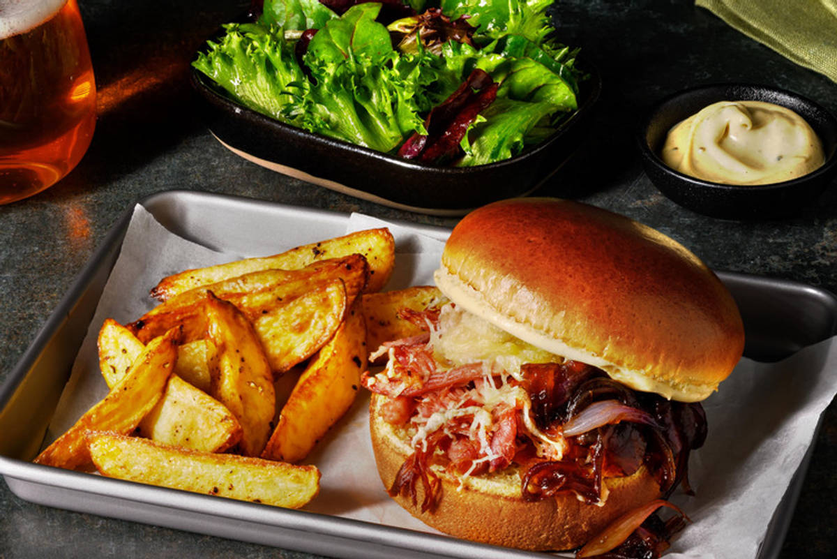 ”Pulled duck”-burgare med gruyère