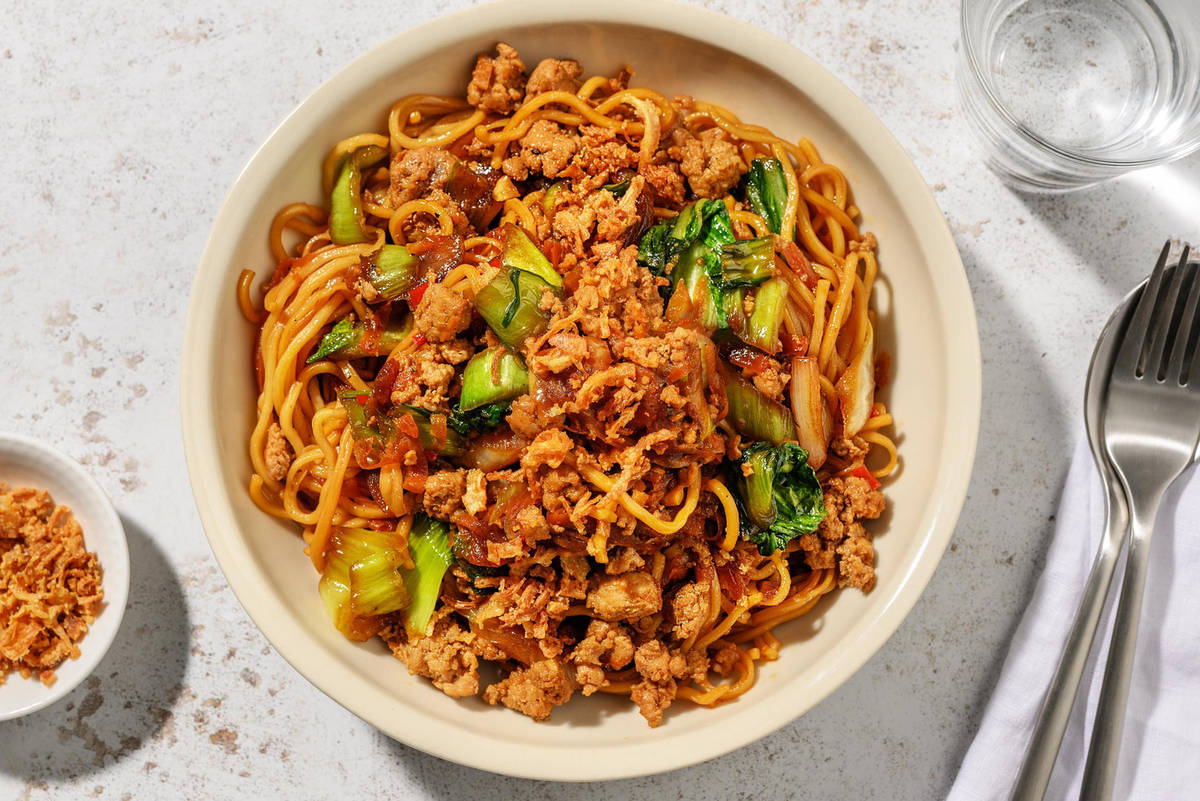Noedels met kip-kalkoengehakt à la Mee Goreng